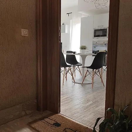 House Apartman
